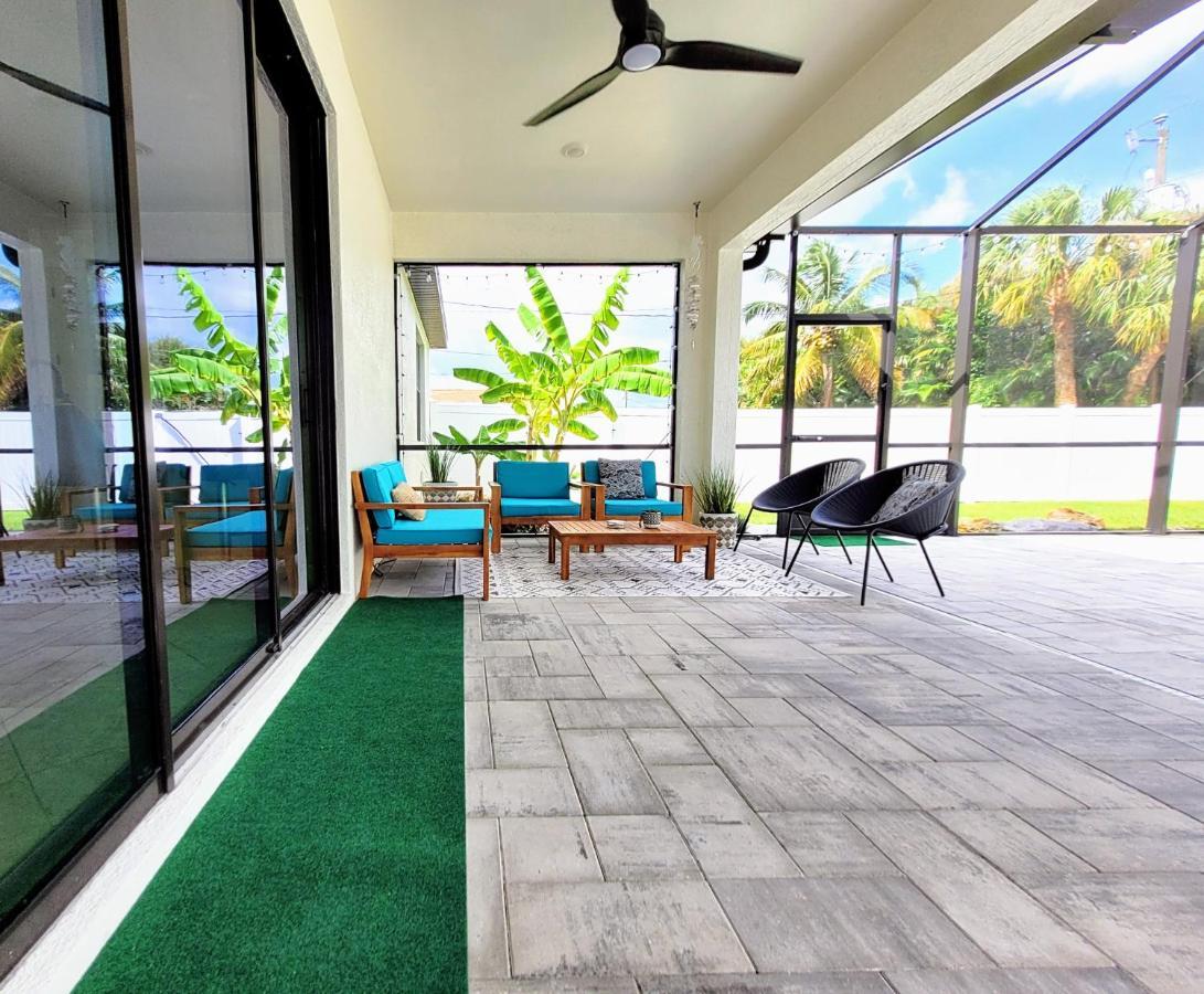 Blue Door Retreat - Luxury Pool Home - Sleeps 8 Cape Coral Ngoại thất bức ảnh